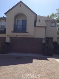 Gorgeous Sycamore Grove Townhouse Located at 49 Harwick Court was Just Sold